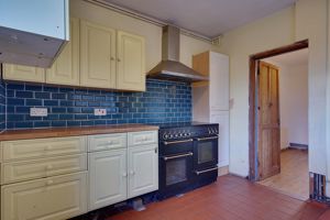 Kitchen- click for photo gallery